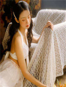 冰狼破解版/美空是什么