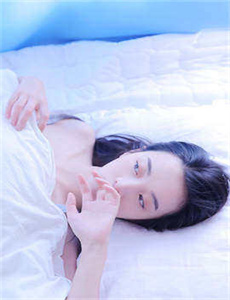 《自己扶好了对准确了坐下来视频》