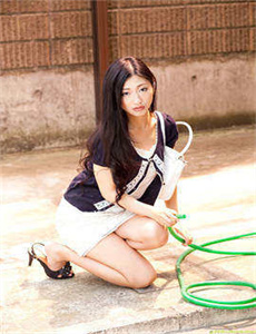 《对象一直咬我的奶奶》